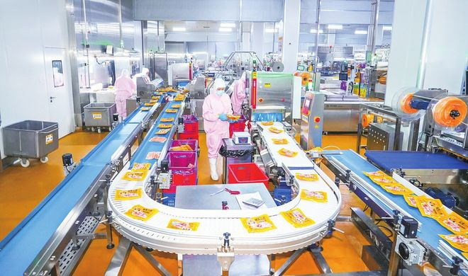 央視探訪皇家小虎華北超級工廠，解碼美味烤腸背后的高標準、高品質